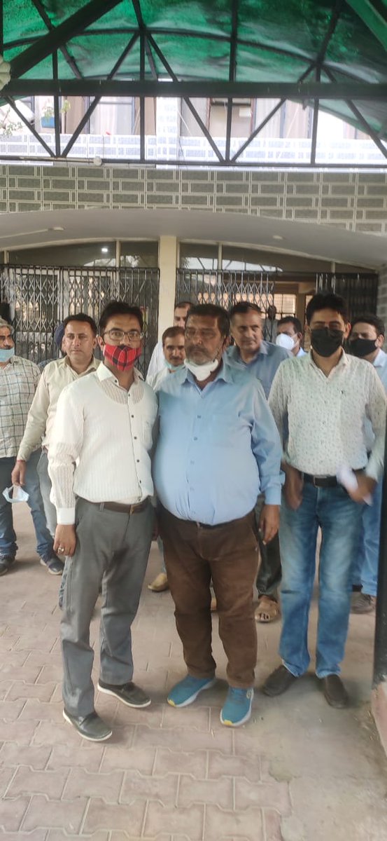 pulse_school's tweet photo. #JKTF delegation met #DSEJammu , Appraised of #Seniority Fixation of teachers https://t.co/6kbOrQAn5M