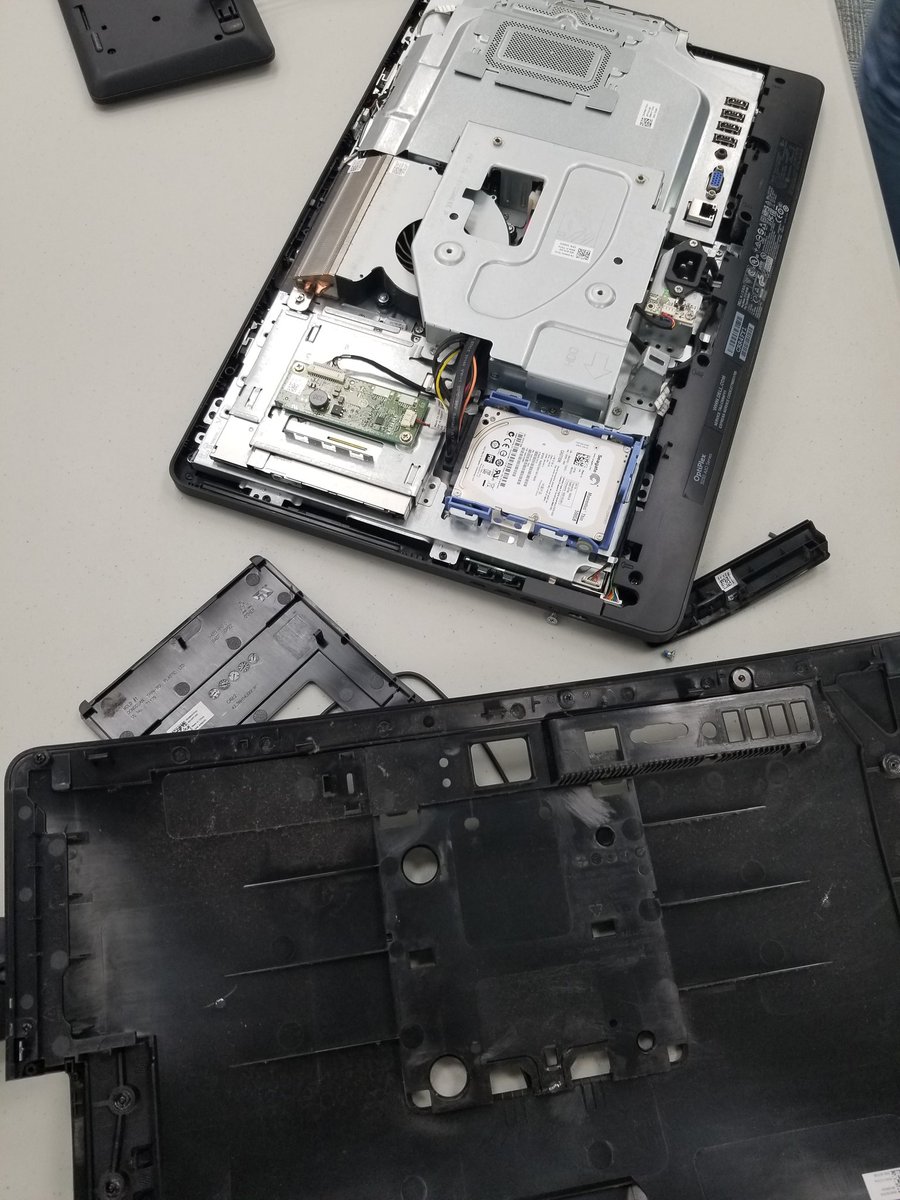 muchhamsters's tweet photo. Tonight we had our first Tech Take Apart Workshop in two years! Follow me on IG and TikTok for more photos of the destruction! :) #lis7423 #wildcardpost https://t.co/LnEBm9kLnB