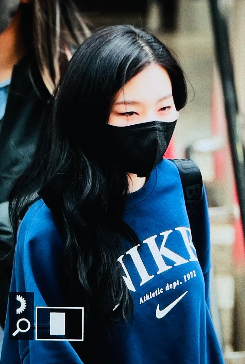 Blue Moon tweet media