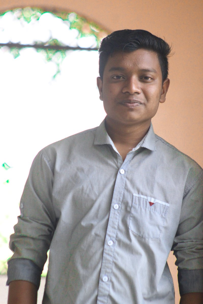 প্রচুর টাকা কামাতে হবে 
    প্রচুর স্বপ্ন বিক্রি হয় কিনতে হবে 🌟