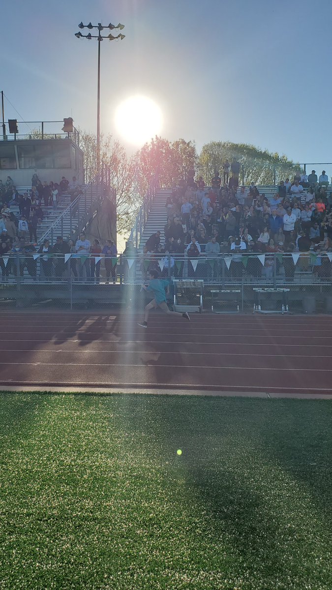 BCE_PE's tweet photo. Our #AdvancedMovers doing great things at the @SBISD 5th gr track meet. Thanks to the secondary coaches for their assistance in running the meet. @SBISD_HFDept @sbisdathletics https://t.co/Kze5ZFCtx0