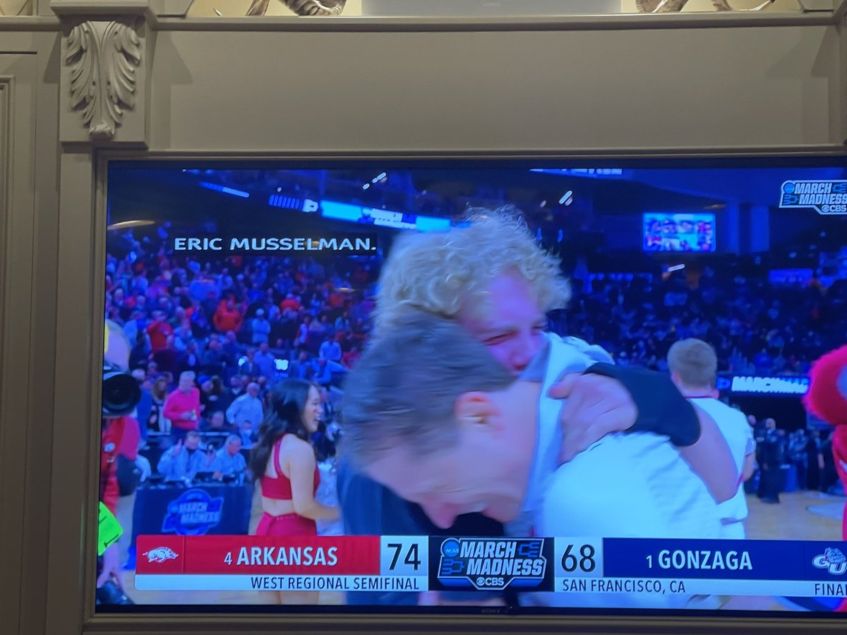It is party time in Fayetteville baby ! An incredible defensive effort by the <a href="/RazorbackMBB/">Arkansas Razorbacks Men’s Basketball 🐗</a>  &amp; <a href="/EricPMusselman/">Eric Musselman</a>  !Once again the  <a href="/ZagMBB/">Gonzaga Basketball</a> had a fantastic yr  &amp; were  # 1 for months but tip the  hat to Eric &amp; his Dad Bill in Hoops Heaven is screaming that is my BOY ! <a href="/SEC/">Southeastern Conference</a>