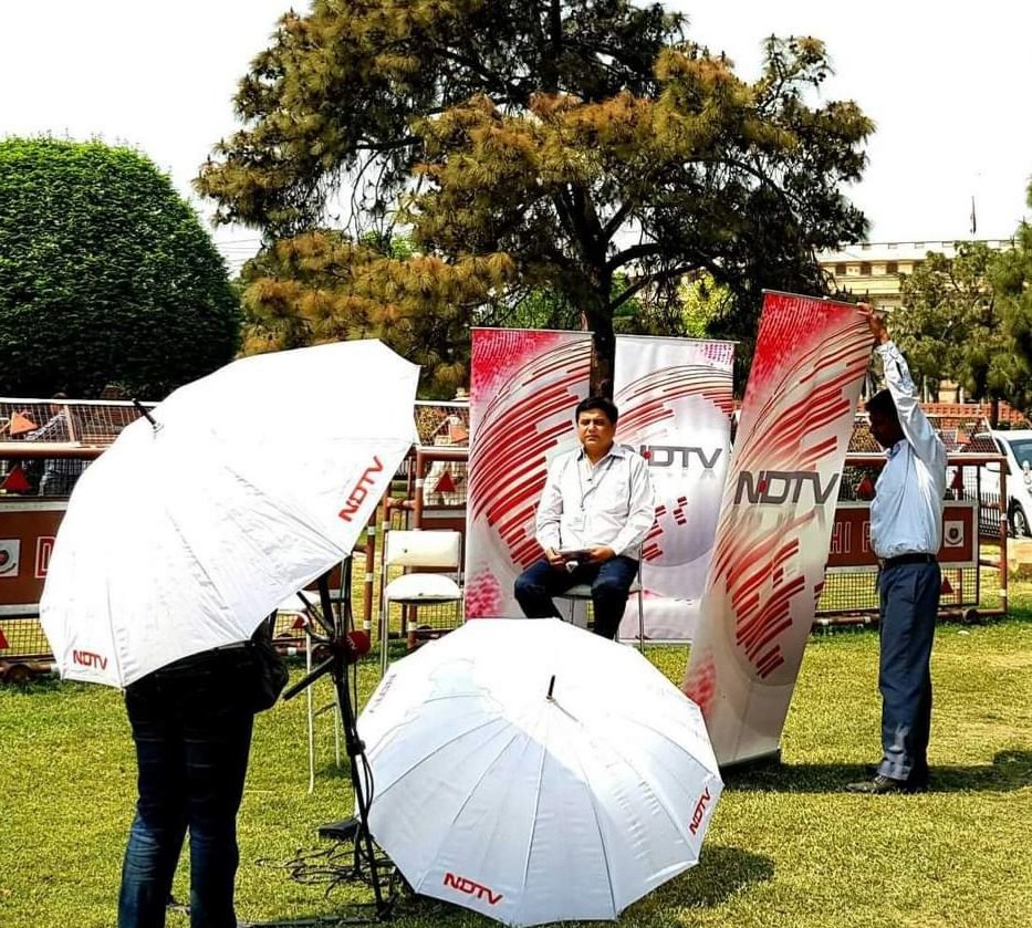 himanshundtv's tweet photo. Once Upon A Time In Parliament... https://t.co/iLneobbvrm