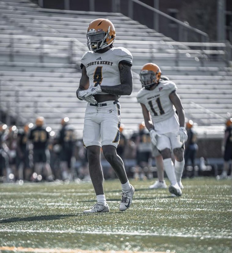 5 practices down for EHC Football this Spring, off to a GREAT start ‼️ #GoWasps