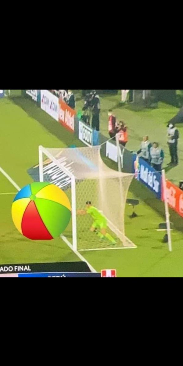 SkullJoke02's tweet photo. Nadie? Absolutamente nadie??
Lo que vio El VAR #VerguenzaMundial https://t.co/QPeJGC1rz6