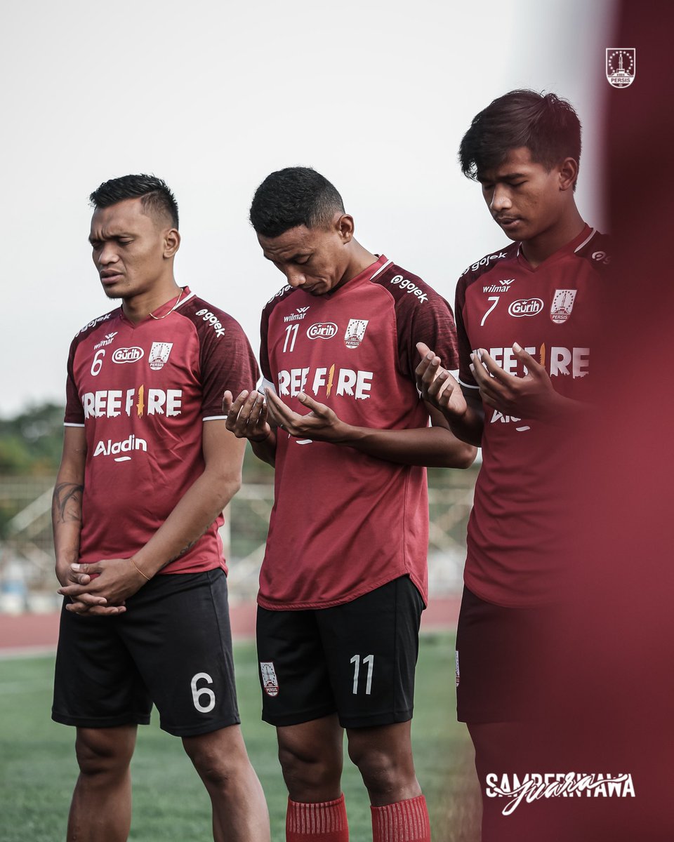 𝐇𝐚𝐩𝐩𝐲 𝐅𝐫𝐢𝐝𝐚𝐲! ✨

Semoga kita senantiasa diberikan kemudahan dalam segala urusan juga dilimpahkan kenikmatan hidup. 🤲❤️

#SambernyawaJuara 
#LaskarSambernyawa