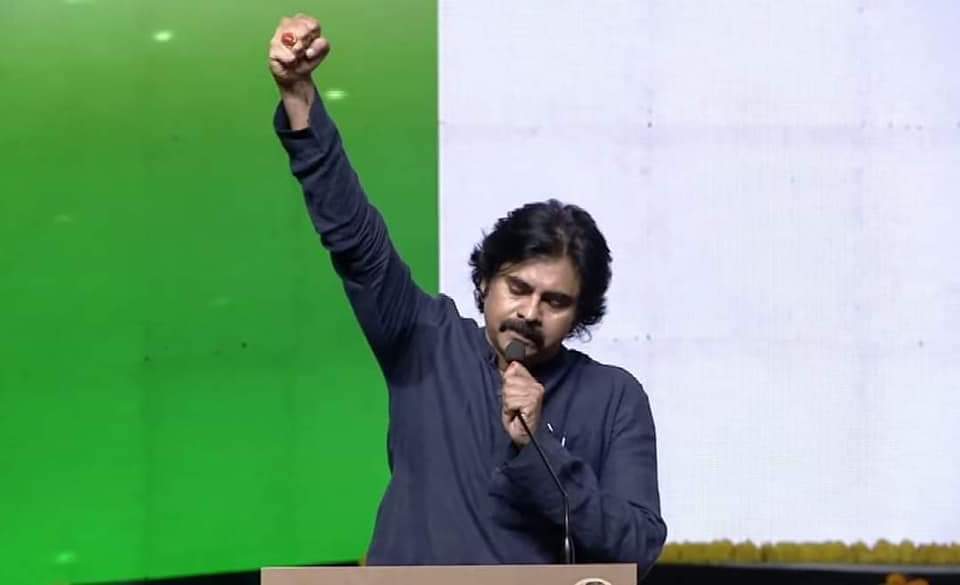 PspkGs's tweet photo. హైదరాబాద్ శిల్పకళావేదికపై నుండి చెబుతున్నాను రెంకోజీ టెంపుల్ లో ఉన్న నేతాజీ అస్తికలను రెడ్ ఫోర్ట్ (ఎర్రకోట) లో తీసుకొచ్చి పెట్టాలి. 
దీనిపై మీరందరూ #RenkojiToRedFort #BringBackNetajiAshes హ్యాష్ ట్యాగ్ ద్వారా గొంతు కలపండి - JanaSenaParty అధినేత శ్రీ #PawanKalyan గారు. https://t.co/PR1fYerlLK