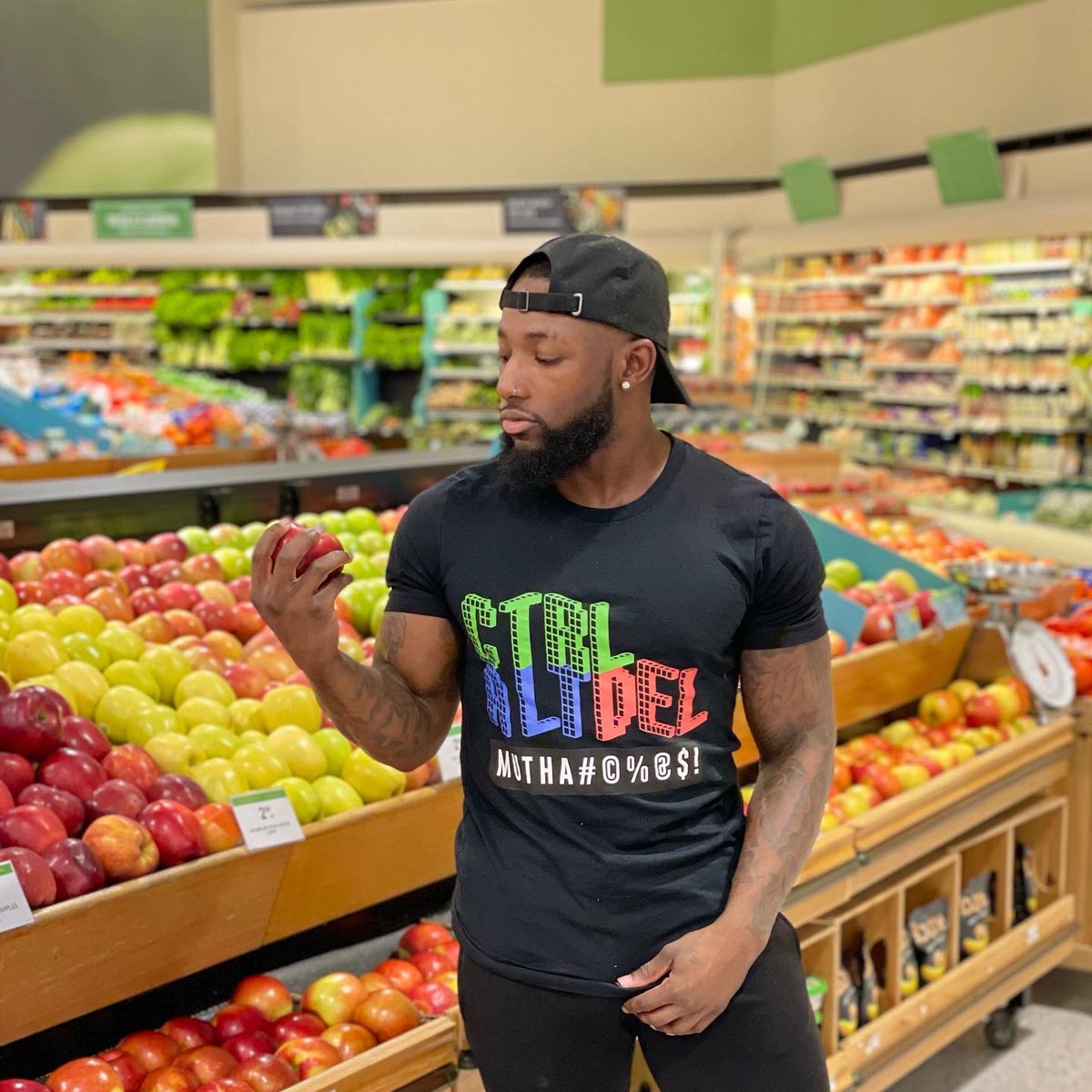 𝒟𝒶𝒹𝒹𝒾𝒟ℯ𝒸ℯ𝓃𝓉 tweet media