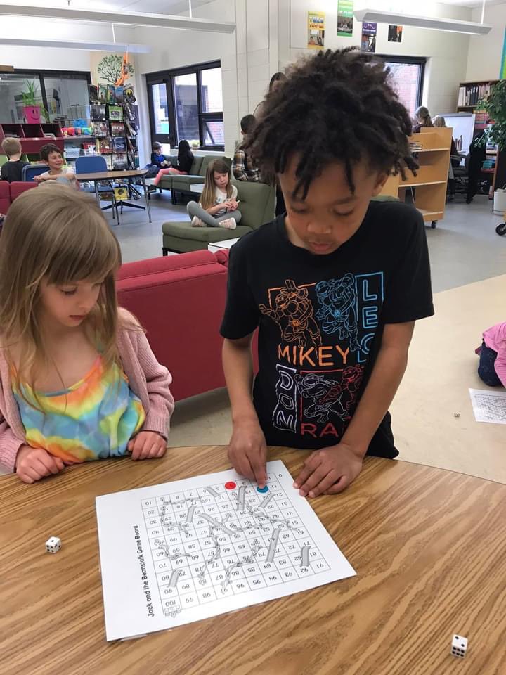 CSMhs4's tweet image. Grade 1 and 1/2 love math games!  #teachandlearn #mathgames