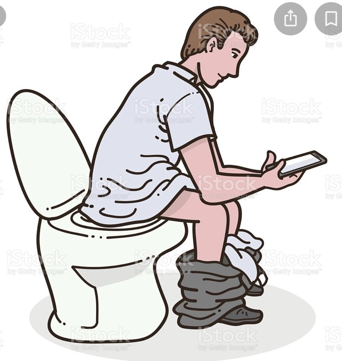 Мужчина стдит на унитаз е. Сидит под туалетом. Wc турецкий. Сидит под туалетом. Туалет мультяшный.