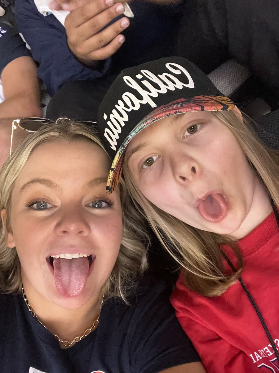 this one’s for koloko!!! bear down! #mmselfie
