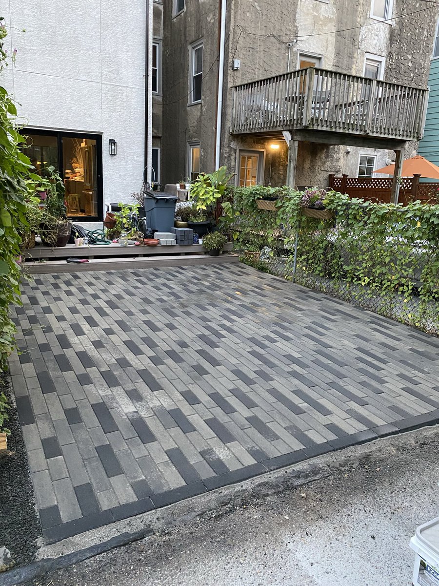 MGGTgroup's tweet image. New Techo-Bloc paver driveway.