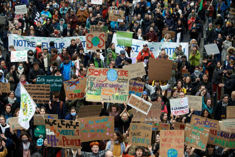 .@Fridays4future #ClimateStrikes have started in Asian countries @FFFBangladesh #phillipines @FffAfghanistan @fridays_india