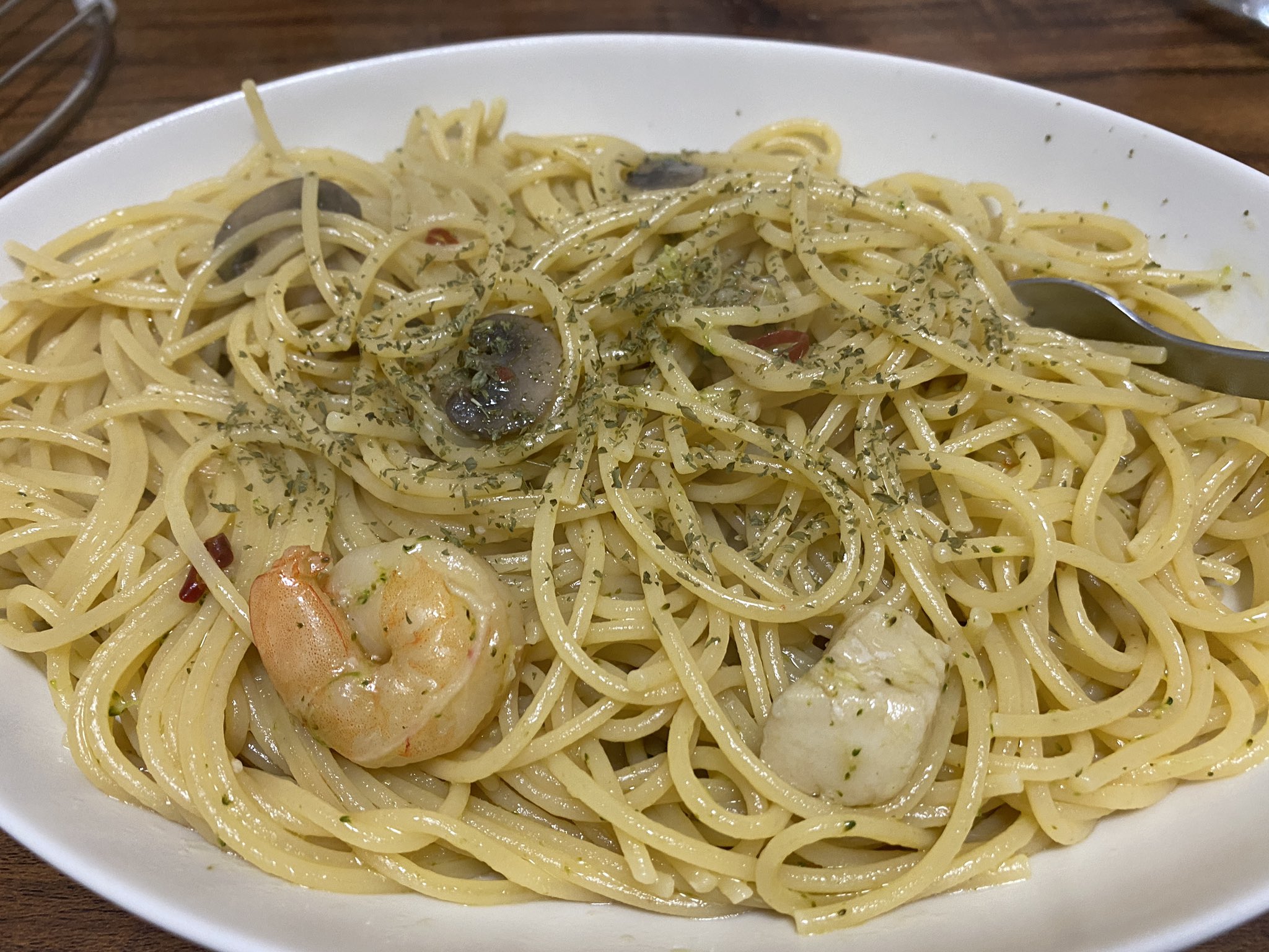 バシャウマ アヒージョの残りでパスタ作らないのは当選した宝くじを換金しないのと同じだぞ T Co Ugrwti3v5d Twitter