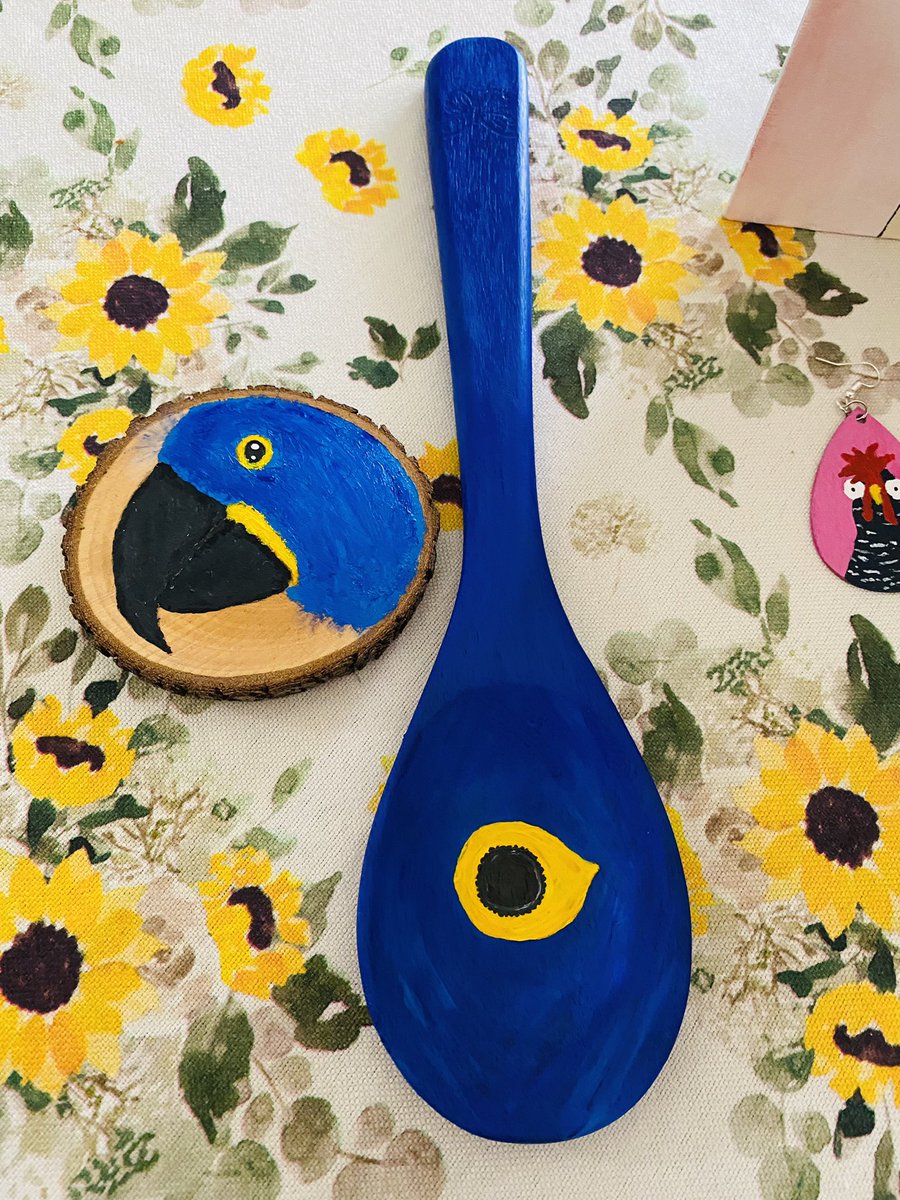 tracicarroll_'s tweet image. Special gifts from my children for my birthday. #loveyourparrot #tracicarroll