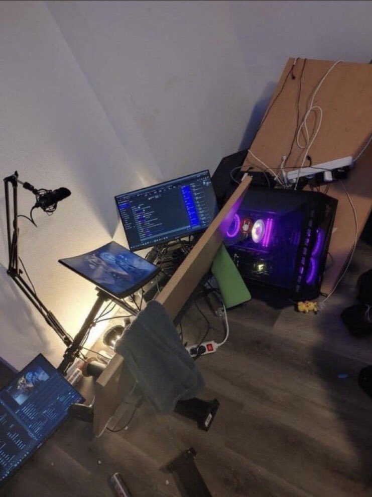 AlsoViral tweet media