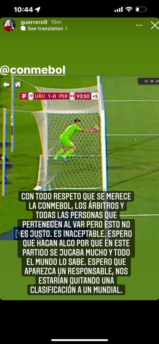 georgecndef's tweet photo. In my opinion, first picture is an edit… you can see the ball looks different… second picture you can see the full ball isn’t passed the line… just saying #UruguayvsPeru #peruvsuruguay #UruguayLeRoboElPartidoAPeru https://t.co/FTM6gERcSQ