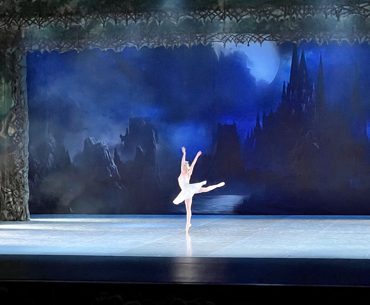 MailynSpeaks's tweet photo. When this brave new world goes down to cancel classics such as Tchaikovsky, we -dissenters- bring our homeschooled offspring to their first theater experience with classical ballet. #DaringAndDifferent https://t.co/9joVGB4uNH