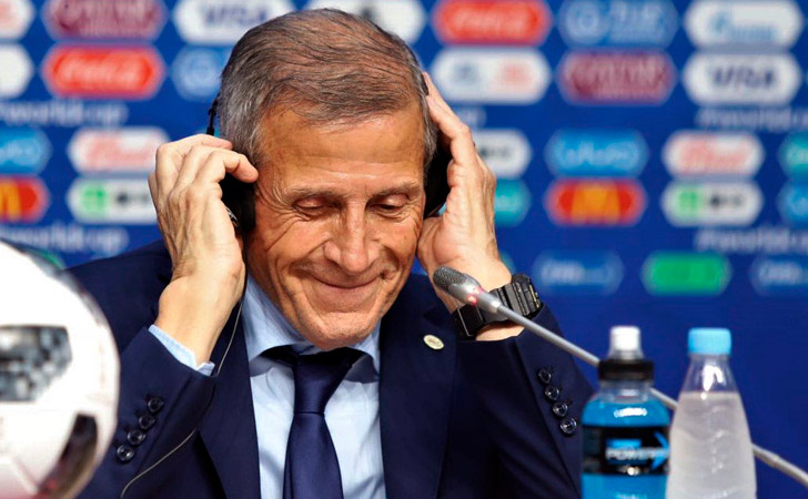 Usted sentó las bases sobre las que usted mismo construyó durante 15 años y sobre las que hoy construye Diego Alonso. La organización y el compromiso que le imprimió a la Selección. A partir de allí todo. Por eso merece reconocimiento. Mucho más que por si sumó más o menos puntos