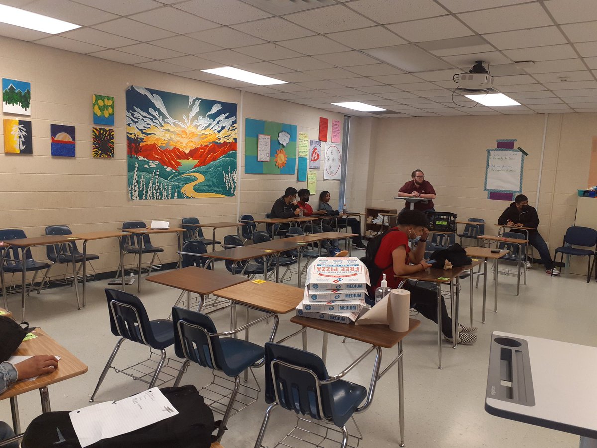 SNikkiVaughan's tweet photo. 13. That is the number of high school scholars who stayed after school today and experienced English I and II EOC stations with our English II teacher gurus. We will stampede like the Mighty Mustangs we are! #fruitofourlabor #Domain3MATTERS #meets #masters #postitnotesfeedback https://t.co/dzxB1pVFu2