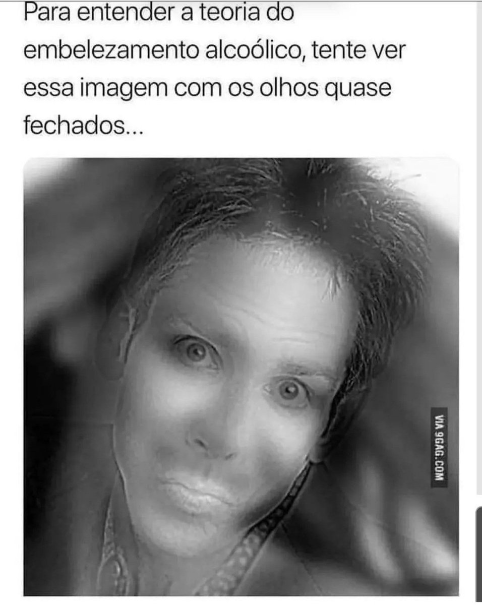 Iury_Silvaa's tweet photo. Galerinha que é avançada no álcool aí 🤷‍♂️😂😂😂 https://t.co/UKPx7ynfmb
