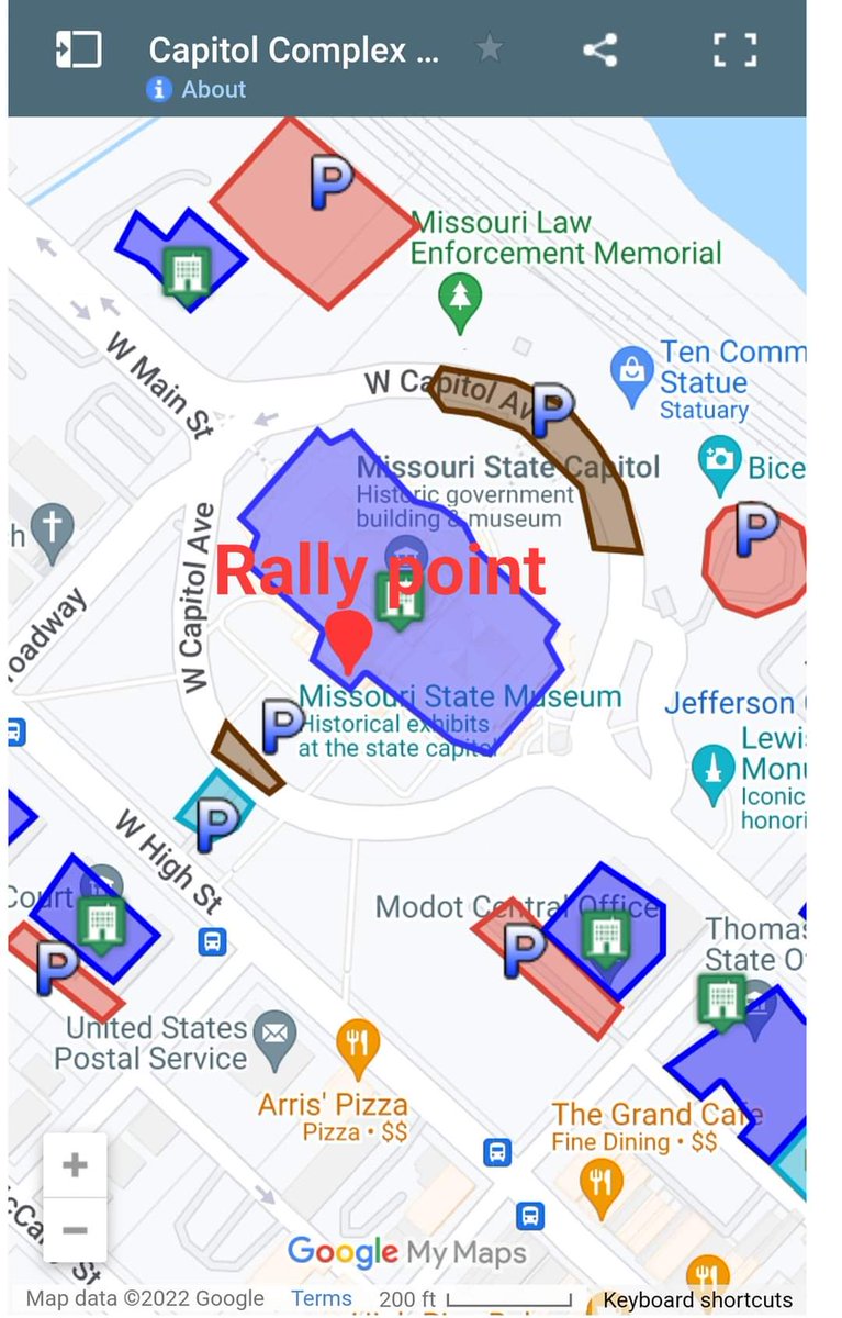 olu77's tweet photo. #ThePeoplesConvoy #ShowMeFreedom rally in Jeff City SaturdayπΊπΈππππ https://t.co/MBsu4aDdEU