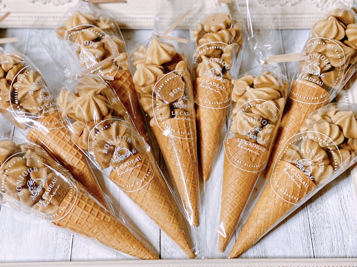 書 airi Momoi Airi/uk - Sekaipedia