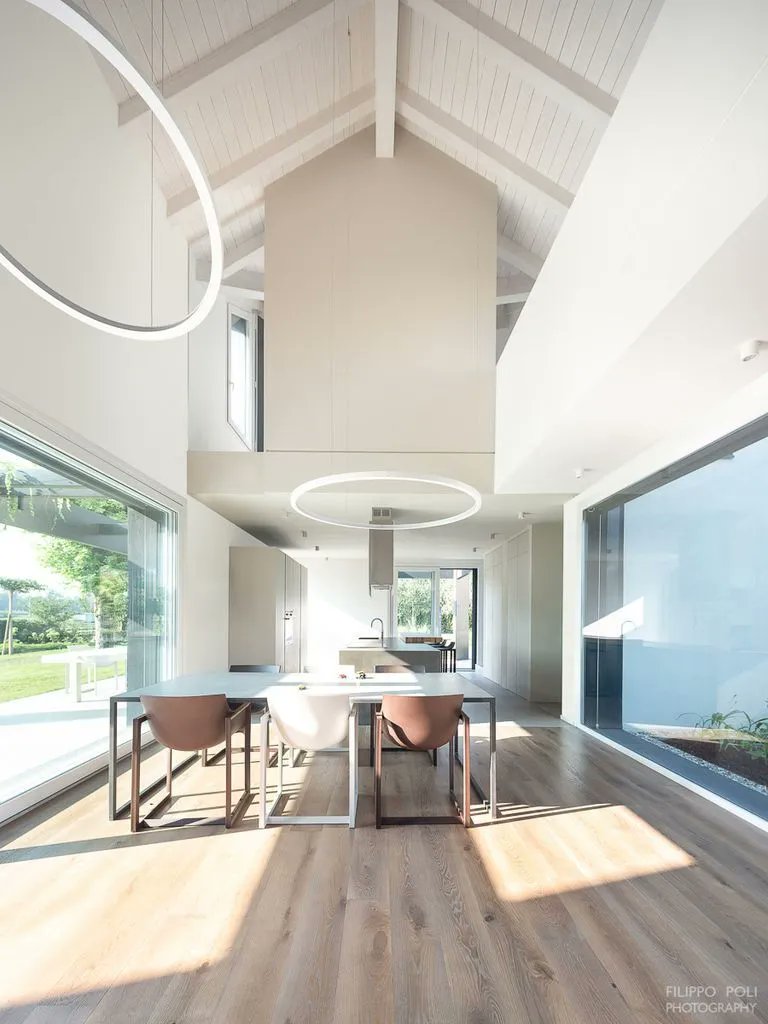Archello's tweet photo. BASSANO PARQUET Oak Villa Marta specified by MICHELE VOLPI STUDIO INTERIOR DESIGN for a Private House
https://t.co/htoEgfbl3k https://t.co/Rk8Z29QryM