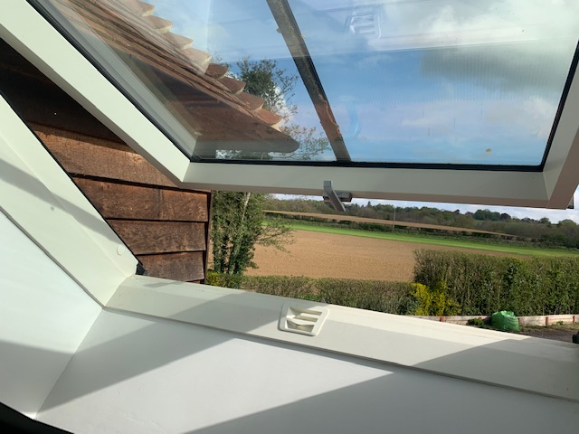 FAKRO windows are coated in eco-friendly lacquer and are 99% recyclable...

So you can enjoy your view knowing that your window is sustainable! 🌎

#ecofriendly #sustainability #12ReasonsToChooseFAKRO