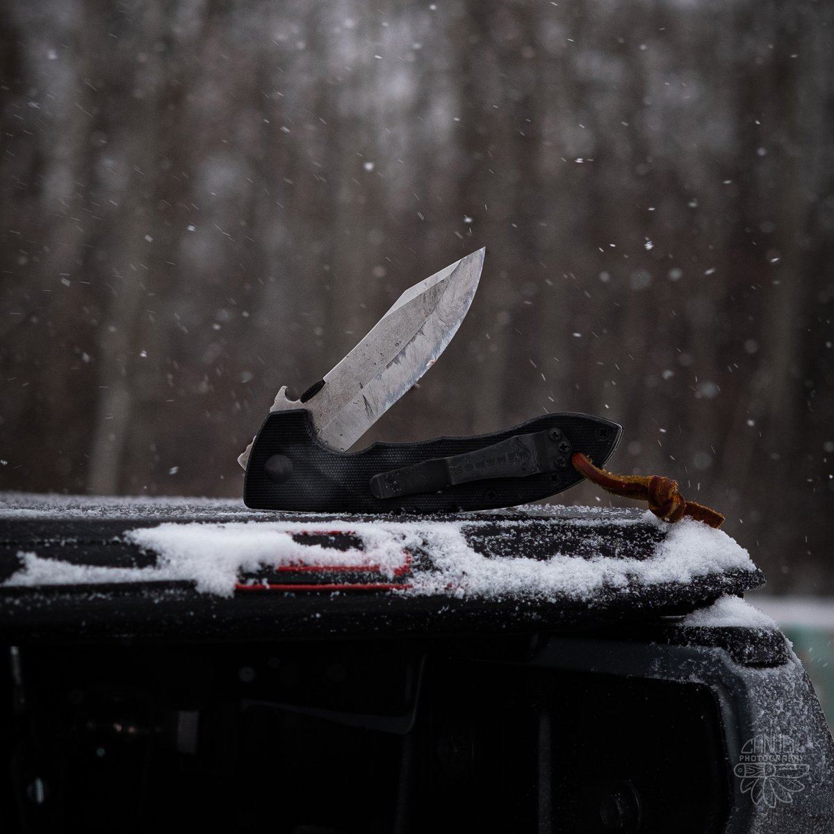 Emerson_knives's tweet photo. The CQC-8 is tactical by nature, but utility in function. 
.
.
.
📸: @canuckphotography
.
#emersonknives #cqc8 #bananaknife https://t.co/YXQn3fbALF