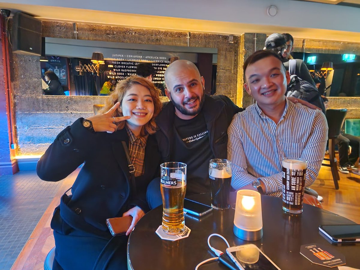 CESschools's tweet photo. CES Dublin's pub night in J.T Pim's last night was a blast! Thank you all for coming. We will definitely have more in the future! 🍻

#CESDublin #Dublin #Ireland #CesSchools #English #LearnEnglish #cesschools #englishuk #studyabroad #learnenglish #learningenglish #studyenglish https://t.co/jAJLIbYugs