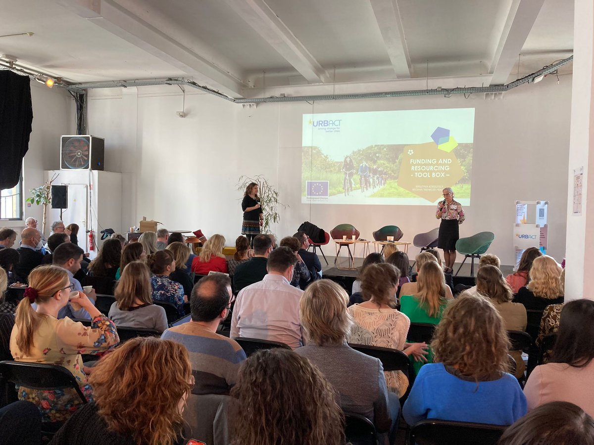 comuni_anci's tweet photo. A Parigi per il meeting europeo sui #Transfernetwork molte città italiane della rete @Urbact_IT 

Obiettivo dell'incontro è favorire il finanziamento delle azioni innovative risultato del trasferimento delle buone pratiche #Urbact.

✅ https://t.co/DOZQN9wRaA https://t.co/vquPh1wx8m