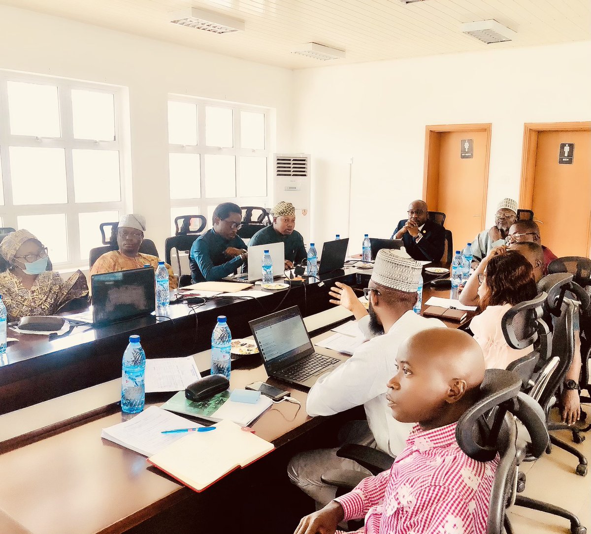 OSIPA8's tweet photo. Thursday, 24/03/2022

Osun Investment Promotion Agency (OSIPA) on behalf of Governor @GboyegaOyetola received the visiting team of @nipcng (Nigerian Investment Promotion Commission) Abuja &amp; Ibadan zonal offices at the OSIPA building, Governors Office Osogbo. https://t.co/uTyDx3GbZ6