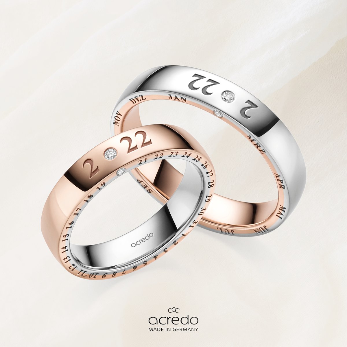Acredo_Ringe's tweet photo. 💕 #Hochzeitsjahr 2💍22 💕
Lassen Sie sich inspirieren von unseren kreativen Datumsringen mit individuellem #Hochzeitstag – einfach hinreißend 😍
#Gravuren machen Ihre Trau(m)ringe einzigartig!
https://t.co/COKLJrVVGl
#ringravur #acredo #hochzeit2022 https://t.co/GNA5Bb3ciy