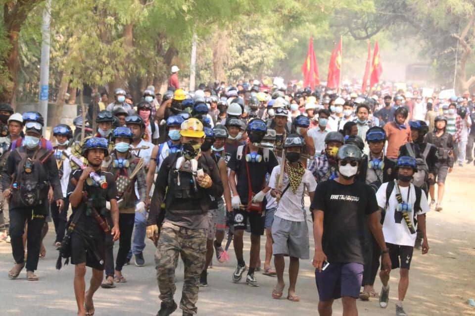 thandarsoesan's tweet photo. 1000s of people took part in a protest against Genocidal Dictatorship on this day in 2021 in Sagaing. Junta also killed +160 innocent protesters on the same day. #US_SanctionMOGE  #GenocidalMilitary  #2022Mar25Coup  #WhatsHappeningInMyanmar https://t.co/TdrSF72KNe