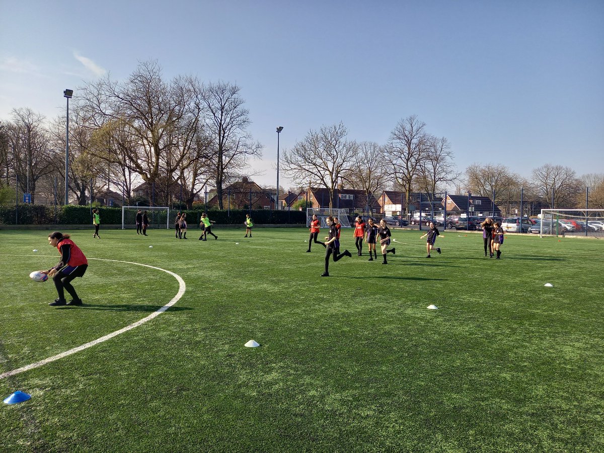 What a way to start a Friday!! Year 7 enjoying a rugby tournament and Year 10 on the netball with Miss Collier. PE are loving the 🌞 this week 😎 <a href="/FGSsports/">PE SPORT</a> <a href="/FlixtonGS/">Flixton Girls School</a>