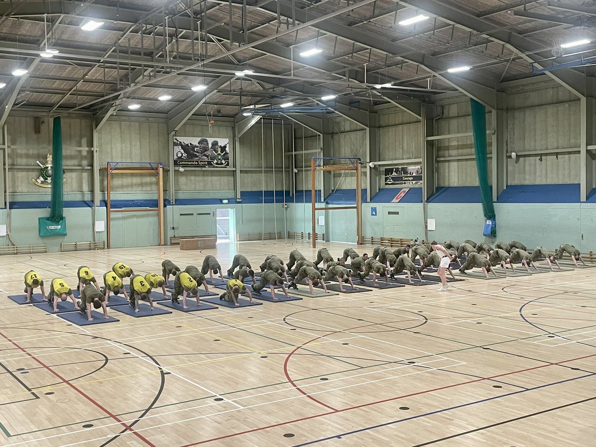 Well done to the recruits of 325 Tp on passing their IMF pass out this morning (wk 5 training), now moving on to Ex Hunters Moon. #Recruits <a href="/RoyalMarines/">Royal Marines</a> <a href="/RoyalNavy/">Royal Navy</a>