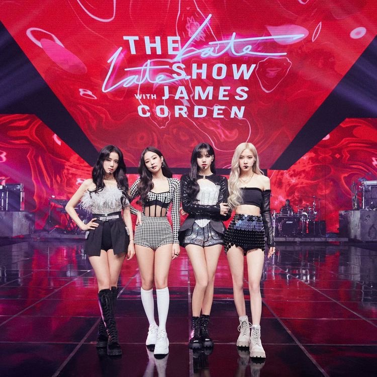 Red Velvet Charts (@revecharts) on Twitter photo Red Velvet joins BLACKPINK as the only girl groups to surpass 400,00 copies sold in the first week!
<a href="/RVsmtown/">Red Velvet</a> #RedVelvet Red Velvet joins BLACKPINK as the only girl groups to surpass 400,00 copies sold in the first week!
<a href="/RVsmtown/">Red Velvet</a> #RedVelvet