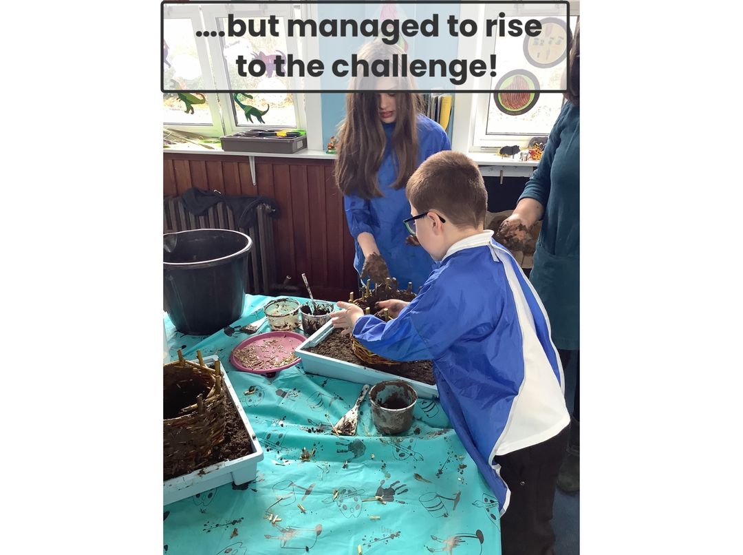 StrachurP's tweet photo. The wee class were building their wattle and daub houses using techniques from the past ..... fabulous, messy fun!😀 #strachurprimary #strachur #argyllandbute #livinginthepast #weeclass #abcplace2b #abc_OCTF https://t.co/laULvFtzxD