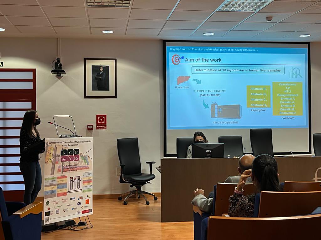 Ana_CastellM's tweet photo. Pleased to participate in the II Symposium on Chemical and Physical Sciences for Young Researchers! @PhyschemUm @QuimicaUm https://t.co/b1CqqaBvfF