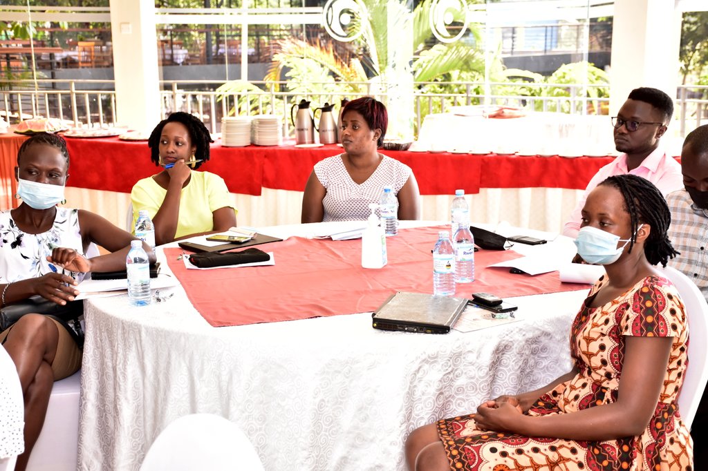 TMCGLtd's tweet image. Case Study 3: @SAUTIplus (USSD *284*15#) presented by @WanyamaPaul15 from @reachahand.  

It addresses SRH issues like HIV/AIDS, relationships, life skills, teenage pregnancy, child marriages &amp;amp; sexuality among the youth in &amp;amp; out of school. #PACEproject #DigitalHealthCompedium