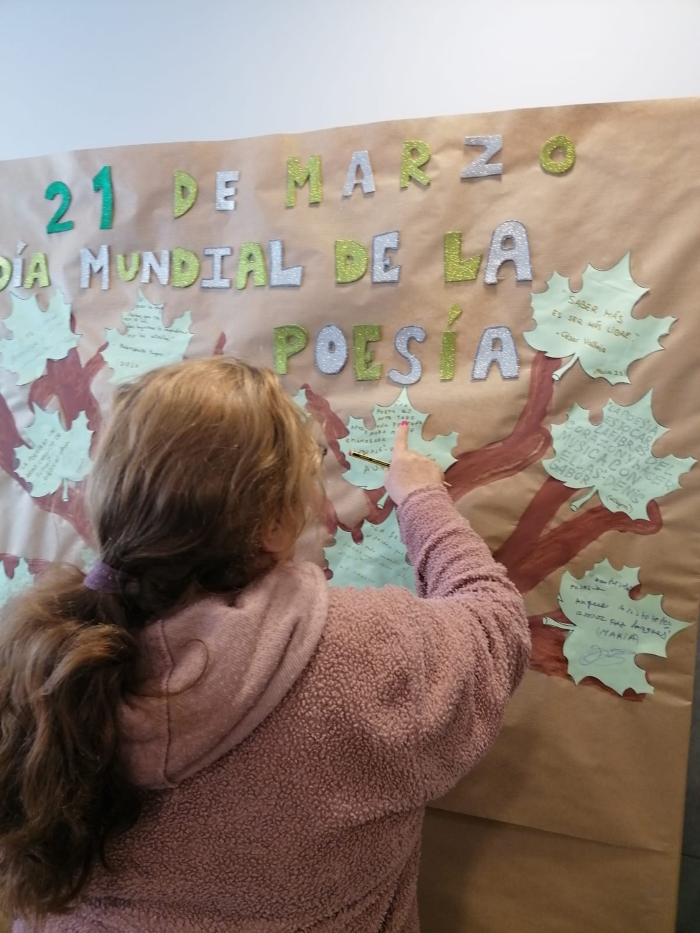 FundDiagrama's tweet photo. Las personas atendidas en el Centro para la Atención de la Enfermedad Mental #Altavida de Abanilla celebran el Día Mundial de la Poesía con numerosas actividades.
https://t.co/2WsBBNCmwn https://t.co/KwFHruMOSW