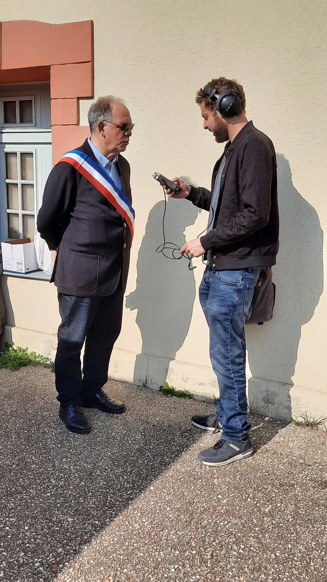 piedsdansleau76's tweet photo. @tendanceouest interview le #maire de #Bardouville et ses habitants à Maison Brûlée.
@paris_normandie @MetropoleRouenN @fbleuhnormandie @ChopardEnora @GpEcoloNormand https://t.co/7obfkaPv23