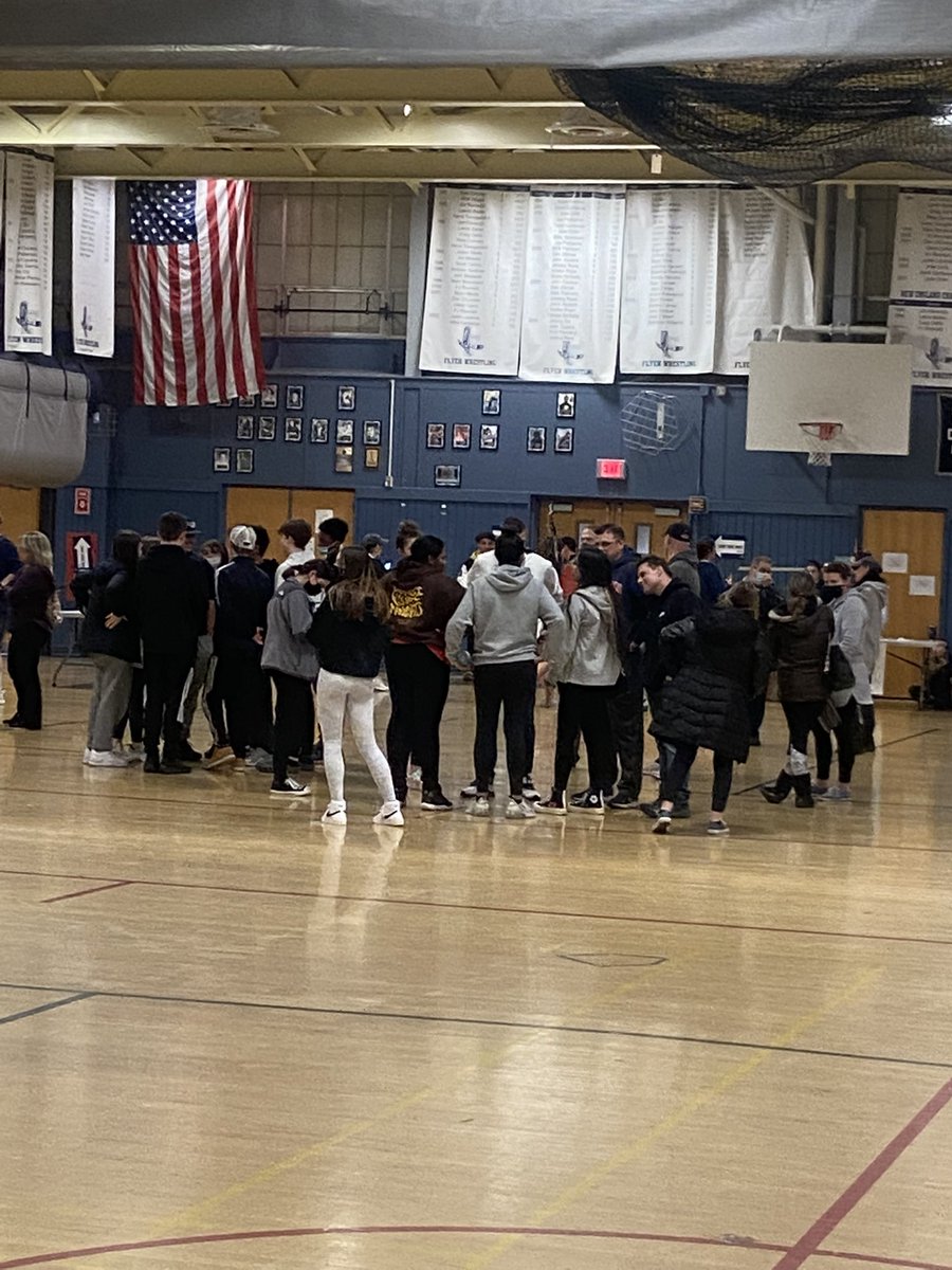FHSFlyersSports's tweet photo. Nice time chatting with 8th graders last night https://t.co/HQ7tlvvHwr