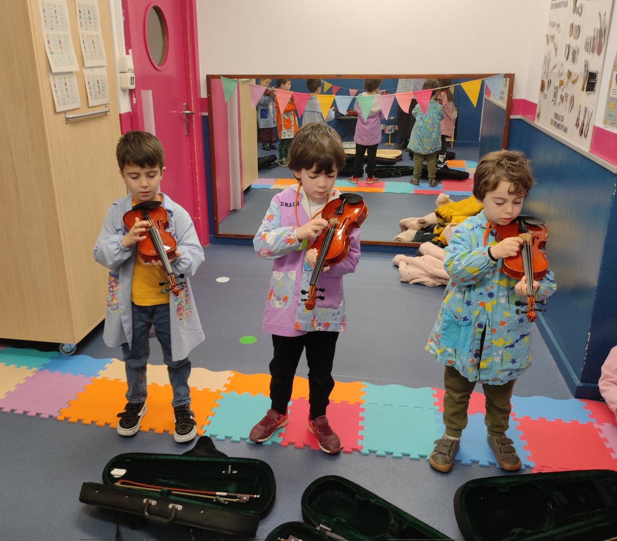 HHmusika tweet media