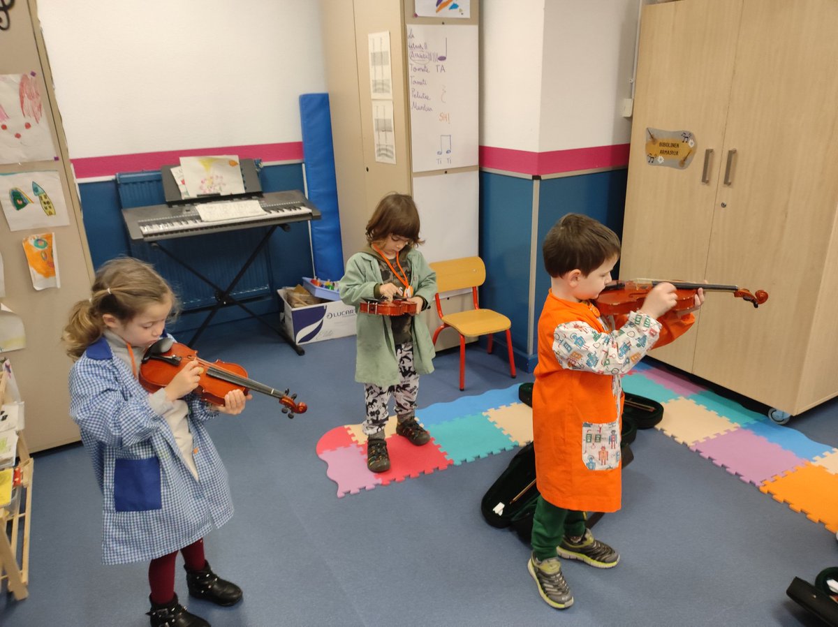 HHmusika tweet media