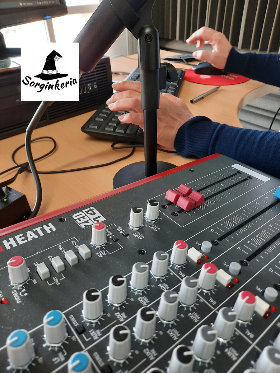 📢BIHER/MAÑANA
Emitimos nuevo caldero. Endometriosis con la presidenta de <a href="/EndoEuskadi/">EndoEuskadi</a>, mujeres pagando su entrada a Europa y nueva sección "Liburu bat, un libro" con <a href="/EnyaDiez/">Enya Diez | エニャ</a>.
⏰12,00h <a href="/MozoiloIrratia/">Mozoilo Irratia</a> 
⏰13,00h <a href="/ivoox/">iVoox</a> 
Batu gure akelarrera!
#podcast #feminista