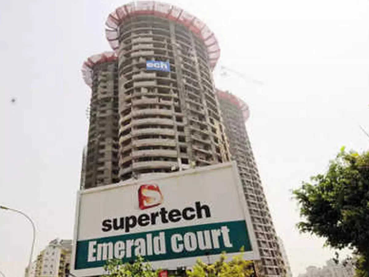 Chiragchopra23's tweet photo. #FraudSupertech goes into insolvency, leaves 25,000 homebuyers' in haywire. Again Consumers lost their hard earned money and peace of mind. @PMOIndia @myogiadityanath @CeoNoida @AshwiniKChoubey @consaff https://t.co/ify1LQbB7g