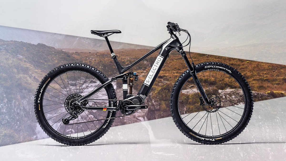 SilverbackBikes's tweet photo. S-Electro Elite AL 1 - The S-Electro Pro Al is the alloy counterpart to the S-Electro Pro CF. With geometry closely resembling that of our new Slider enduro bike...
Read More: https://t.co/7ipn9x83rS
#SilverbackBikes #Selectro #eBike #eMTB #BestInClass #BornToBeFast https://t.co/0j4Srn0ePS