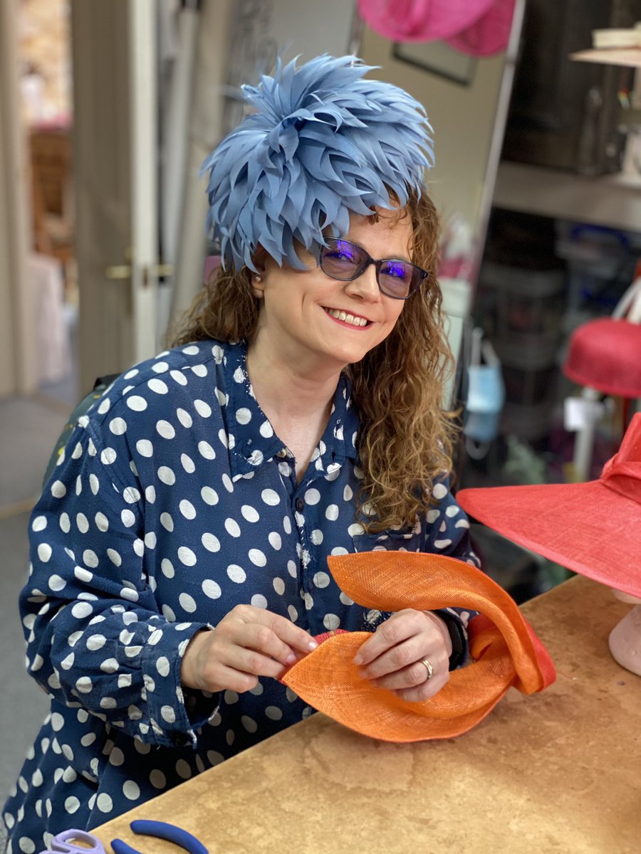 Today is Wear A Hat Day for @braintumourrsch  I have chosen a bespoke feather number in the workshop today.  #wearahatday #braintumorresearch #charity #research #support #donate #awareness #funhats #britishmillineryassociation #hatshop #workshop #millinery #louiseclairemillinery